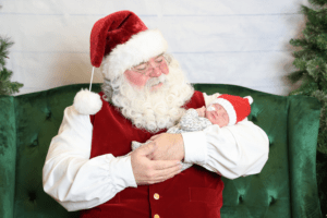 Santa at NICU PICU 2024_2