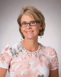 Vicki Newmiller headshot